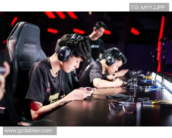 电竞全球总决赛RNG灵活性表现深度解析与点评 电竞全球总决赛RNG灵活性表现深度解析与点评